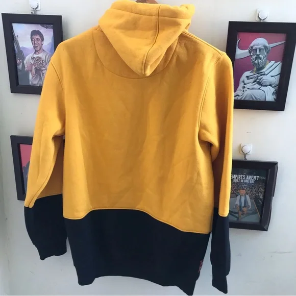 Puma yellow sweatshirt (M-L) - Picture 4 of 5